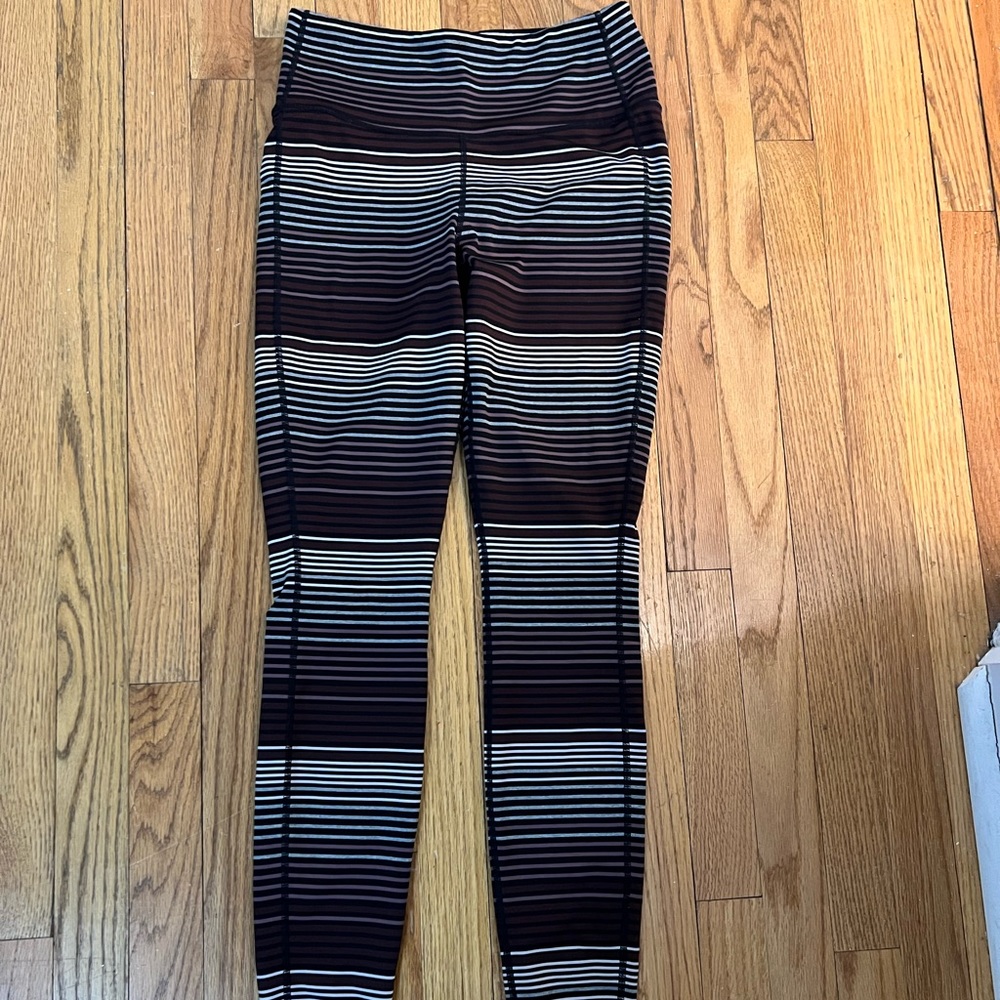 Athleta striped leggings. Womens size small.